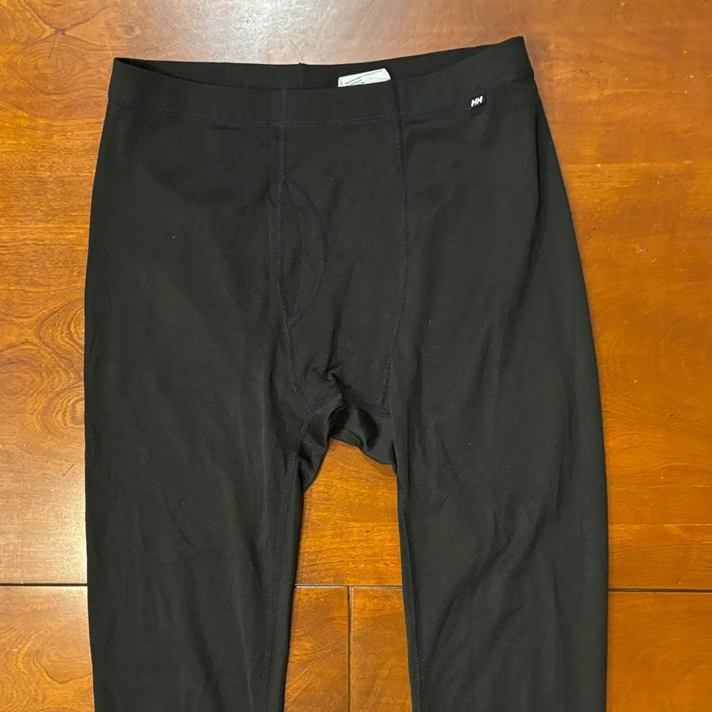 Helly Hansen Men's Black Base‎ Layer.  Like New.  M
